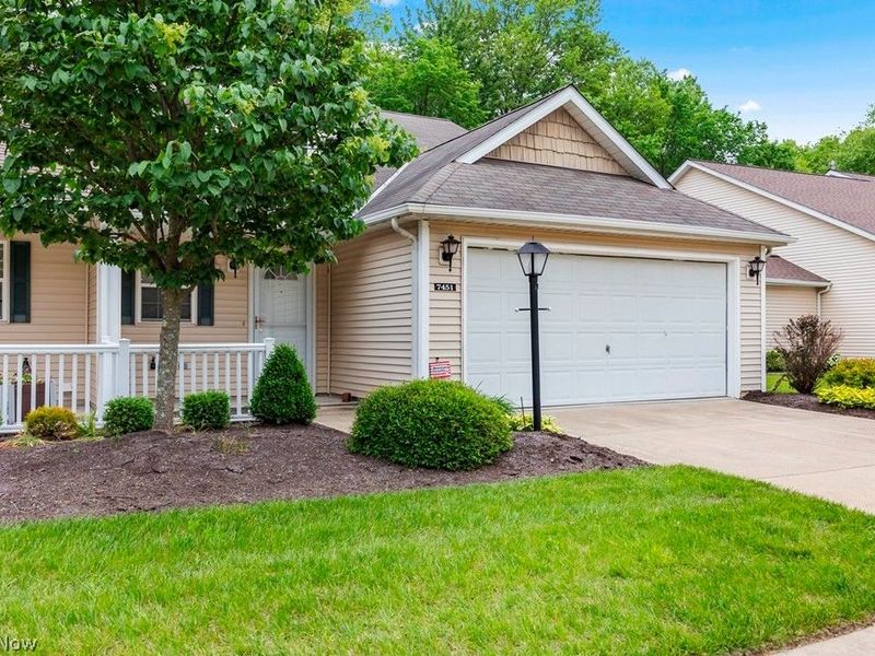 7451 Willow Woods Drive, Unit 35B, North Olmsted, OH 44070 Photo 3