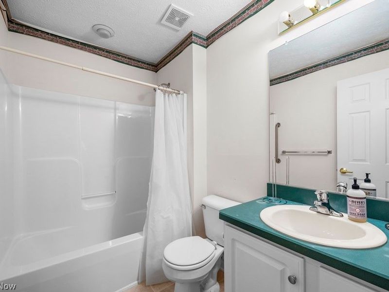 7451 Willow Woods Drive, Unit 35B, North Olmsted, OH 44070 Photo 31