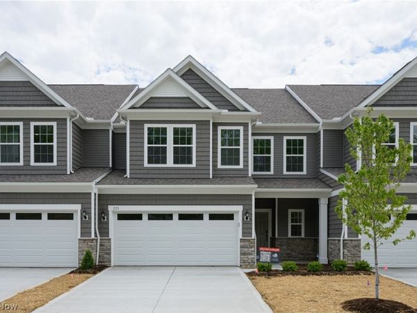 773 Rock Harbor , Avon Lake, OH 44012
