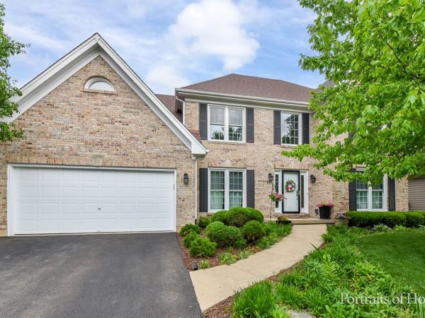 581 Tanager Lane, West Chicago, IL 60185
