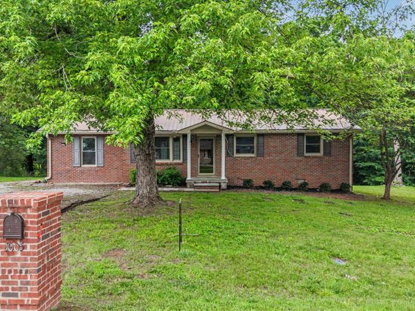 1005 Pinewood Ct , Ashland City, TN 37015