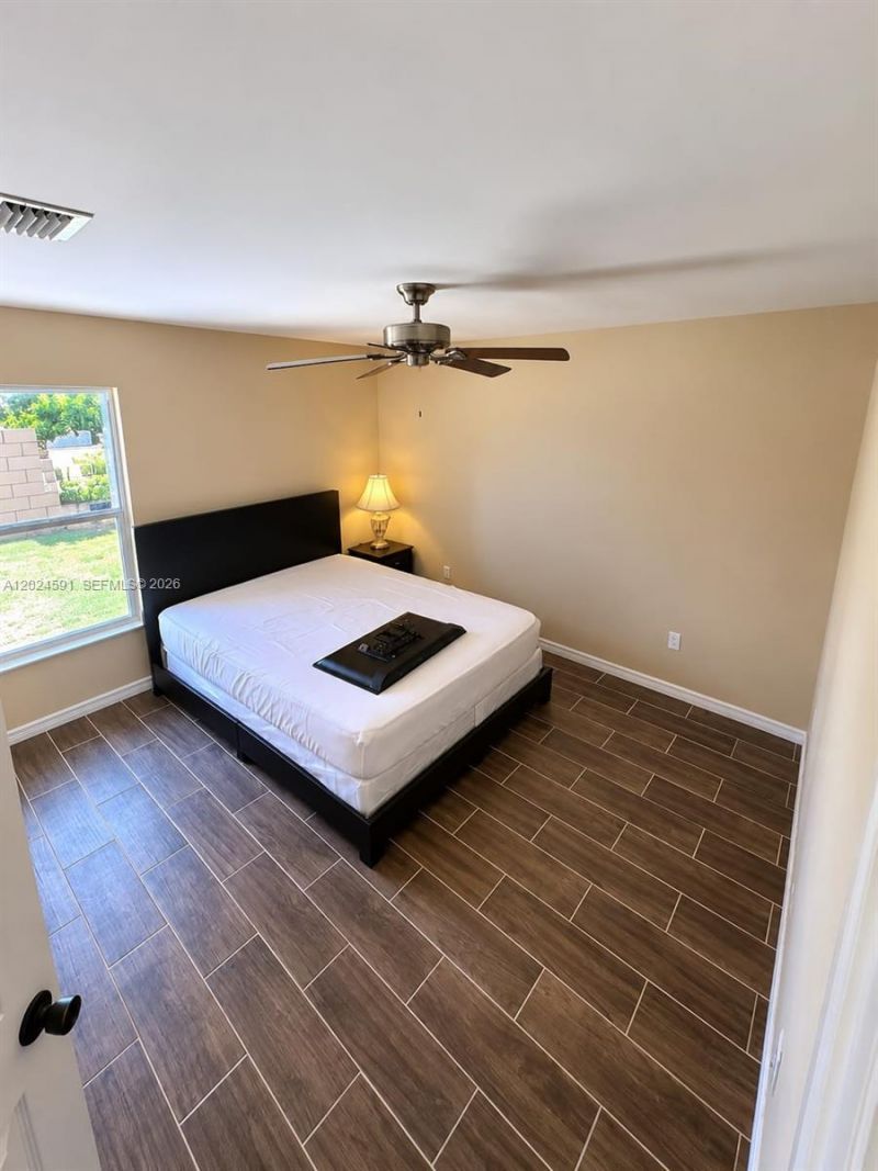 3740 NE 10th Ave, Naples, FL 34120 Photo