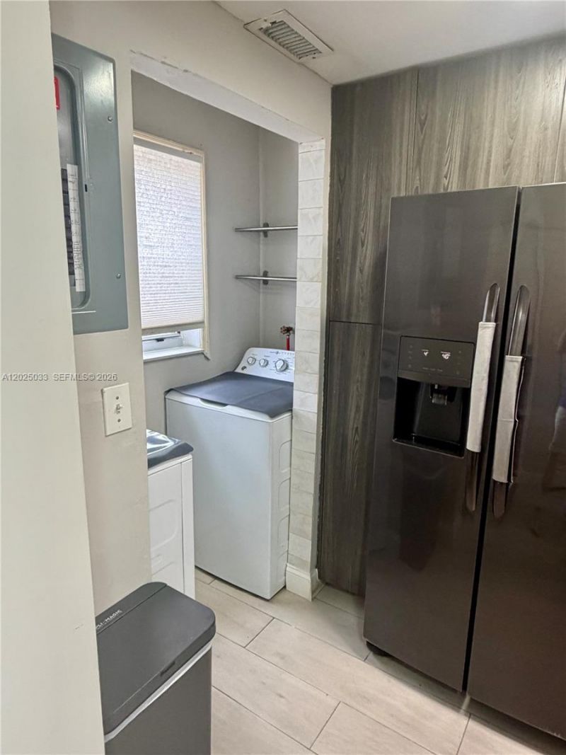 1705 W 57th St , Unit 506, Hialeah, FL 33012 Photo