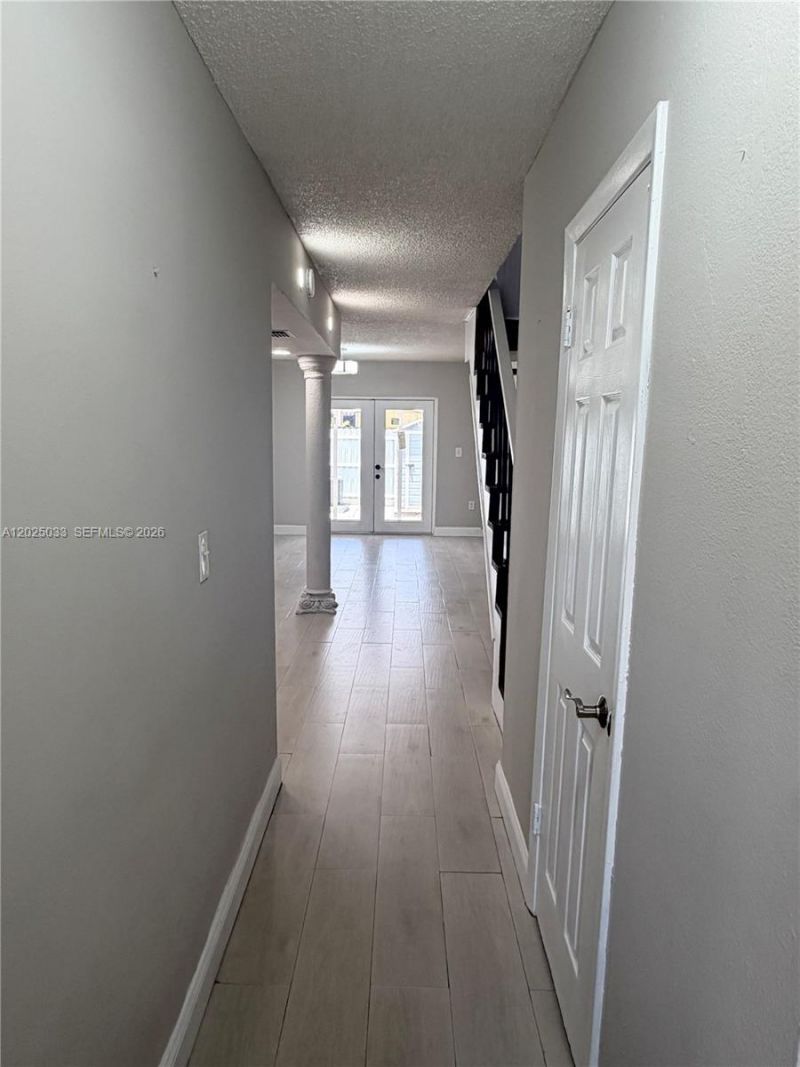 1705 W 57th St , Unit 506, Hialeah, FL 33012 Photo