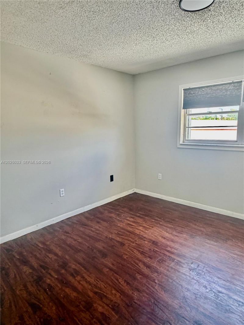 1705 W 57th St , Unit 506, Hialeah, FL 33012 Photo