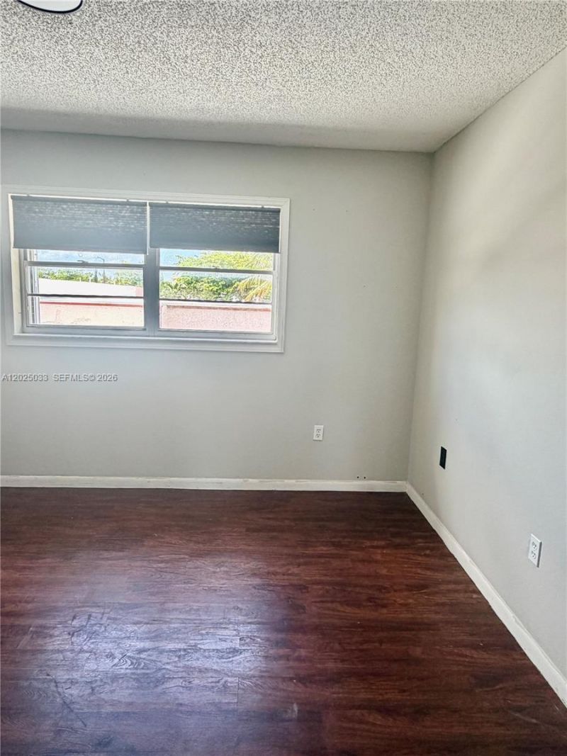 1705 W 57th St , Unit 506, Hialeah, FL 33012 Photo