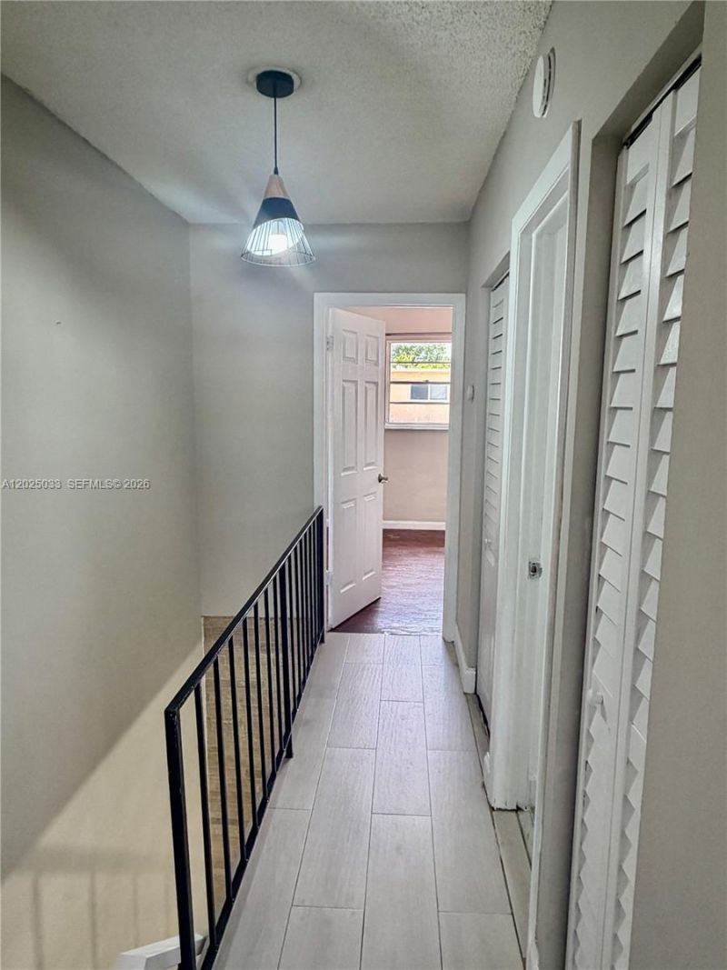 1705 W 57th St , Unit 506, Hialeah, FL 33012 Photo