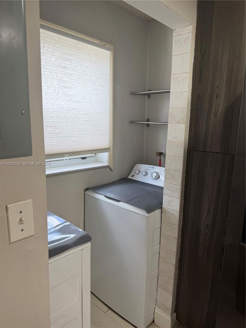 1705 W 57th St , Unit 506, Hialeah, FL 33012 Photo