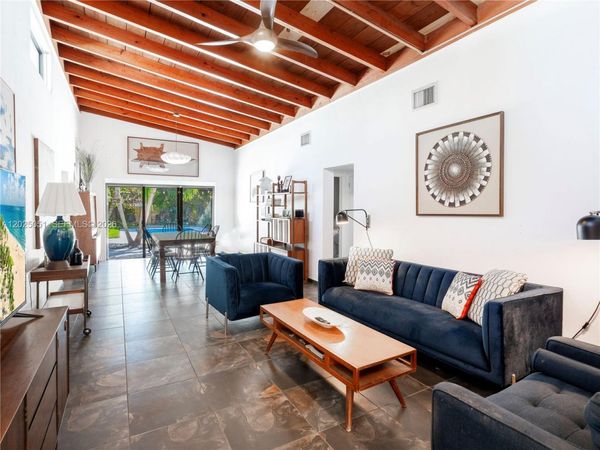 1212 NE 17th Ter , Fort Lauderdale, FL 33304