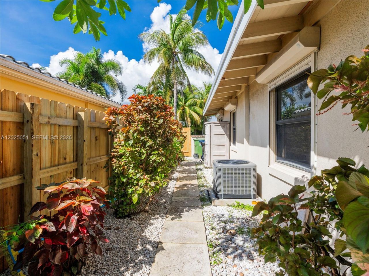 1212 NE 17th Ter , Fort Lauderdale, FL 33304 Photo