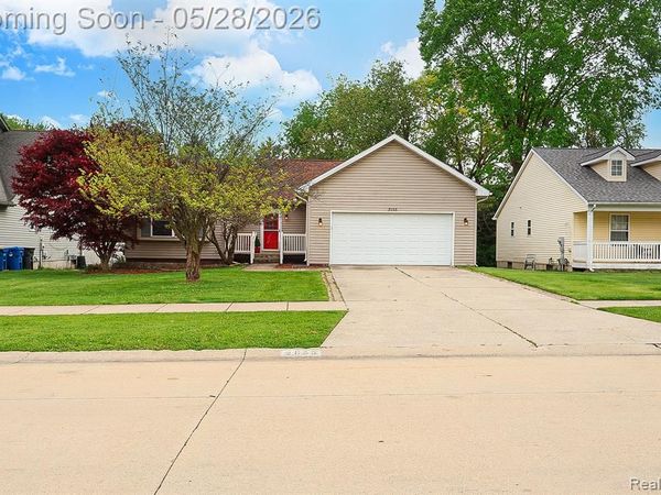 2855 Reflection Avenue, Waterford Twp, MI 48328