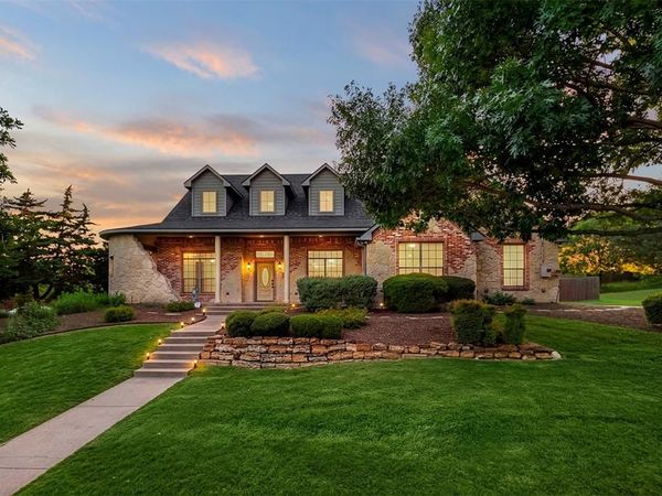105 Country Ridge Court, Red Oak, TX 75154