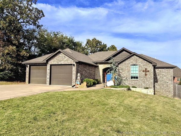 4236 Highland Drive , Tahlequah, OK 74464