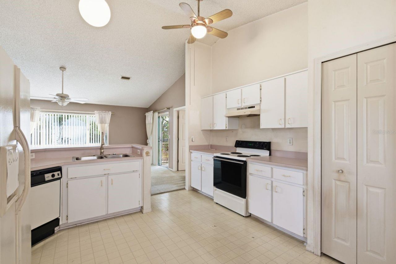 9207 Spring Hill Drive , Spring Hill, FL 34608 Photo