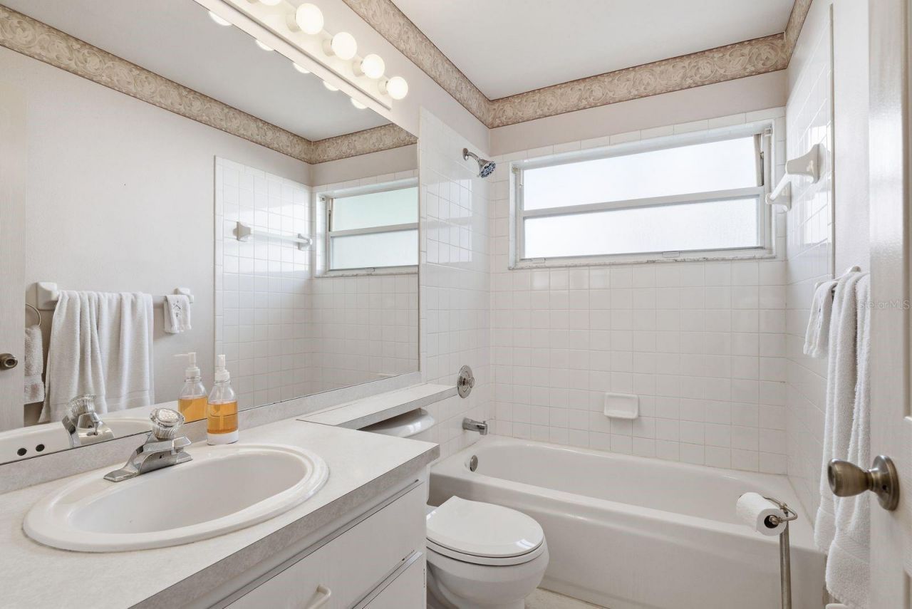 9207 Spring Hill Drive , Spring Hill, FL 34608 Photo