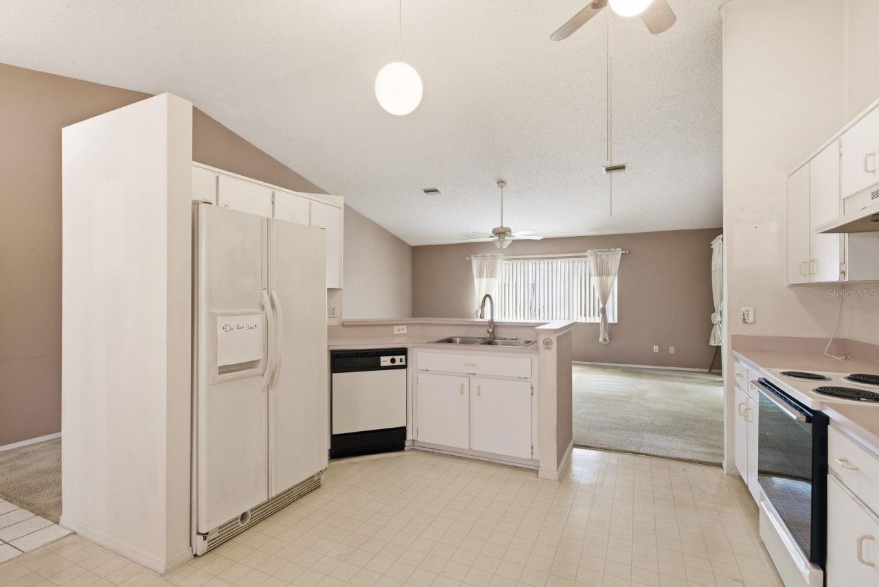 9207 Spring Hill Drive , Spring Hill, FL 34608 Photo