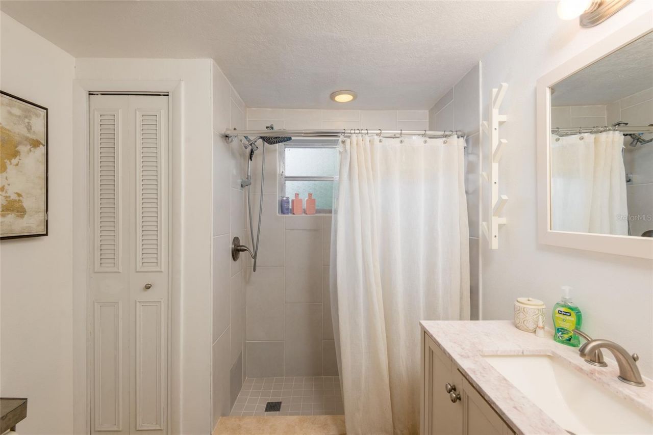 503 Hedge Row Road, Brandon, FL 33510 Photo