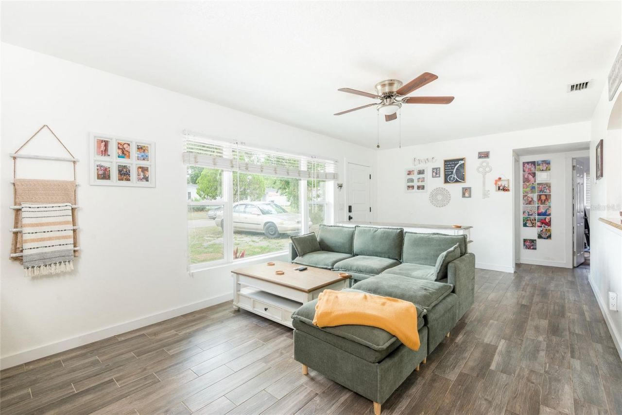 503 Hedge Row Road, Brandon, FL 33510 Photo