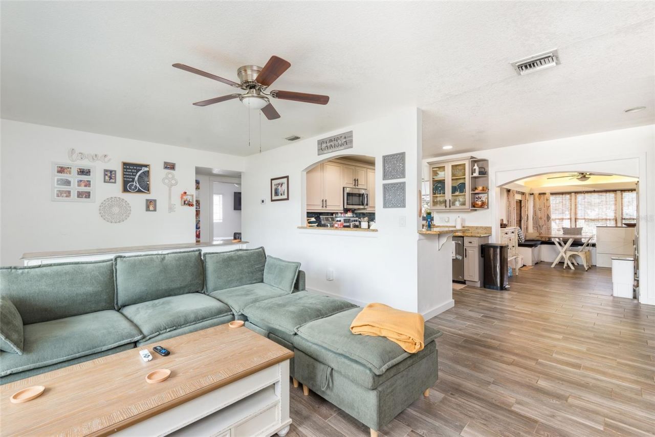 503 Hedge Row Road, Brandon, FL 33510 Photo