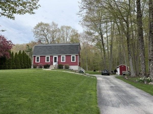 28 Camile Rd, Webster, MA 01570