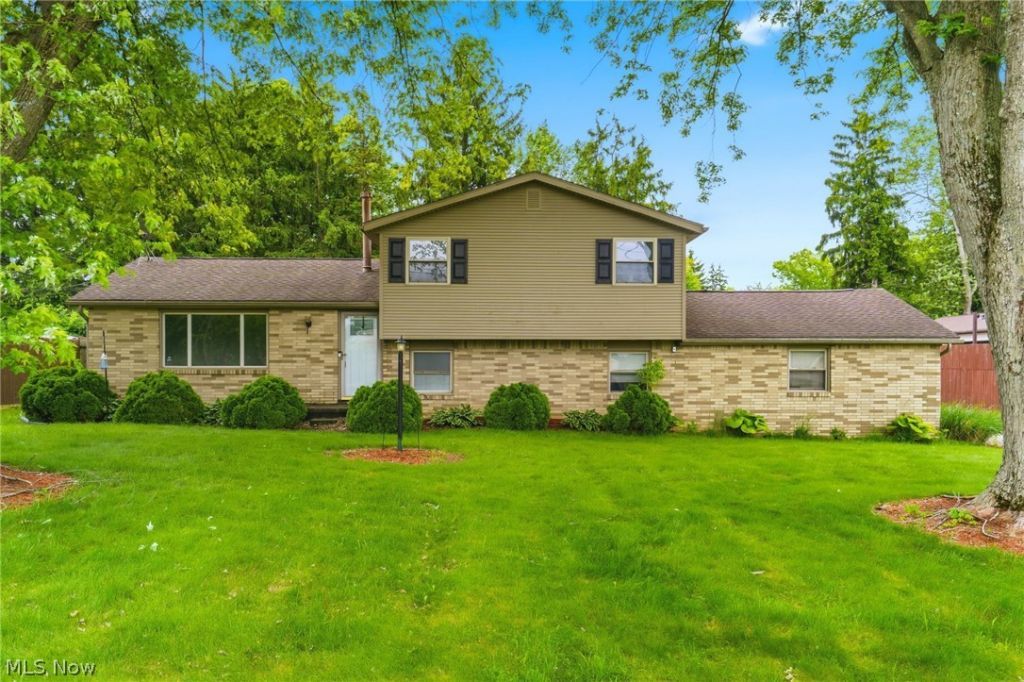 5980 Longview Street Sw, Massillon, OH 44646 Main Photo