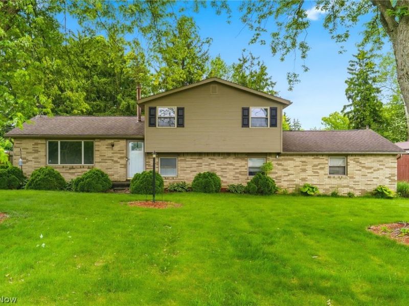 5980 Longview Street SW, Massillon, OH 44646 Photo 1