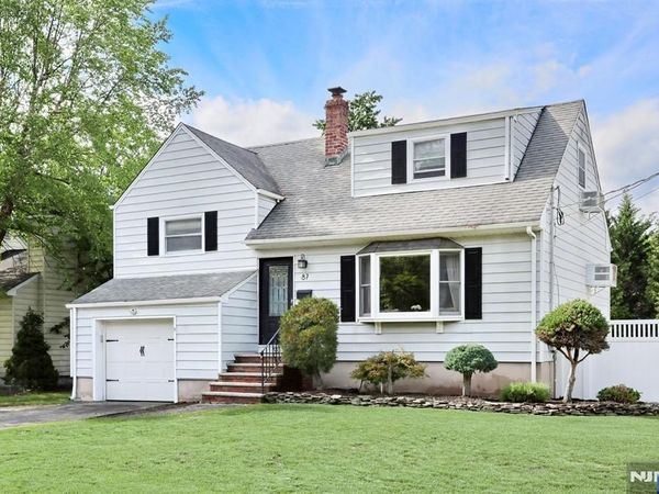 87 Barbara Road, DUMONT, NJ 07628