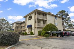 4101 Pinehurst Circle photo 4