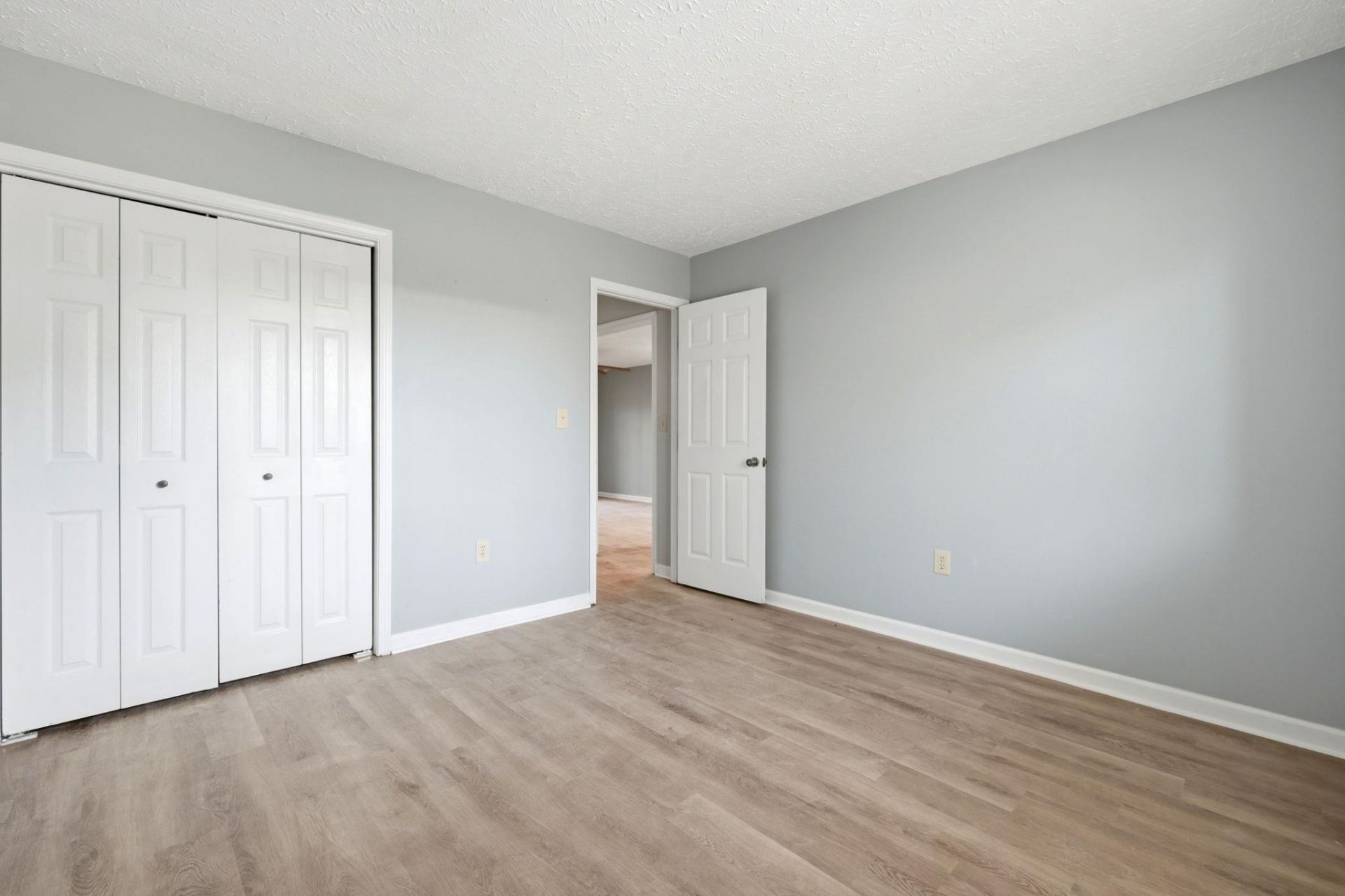 4101 Pinehurst Circle Photo 22