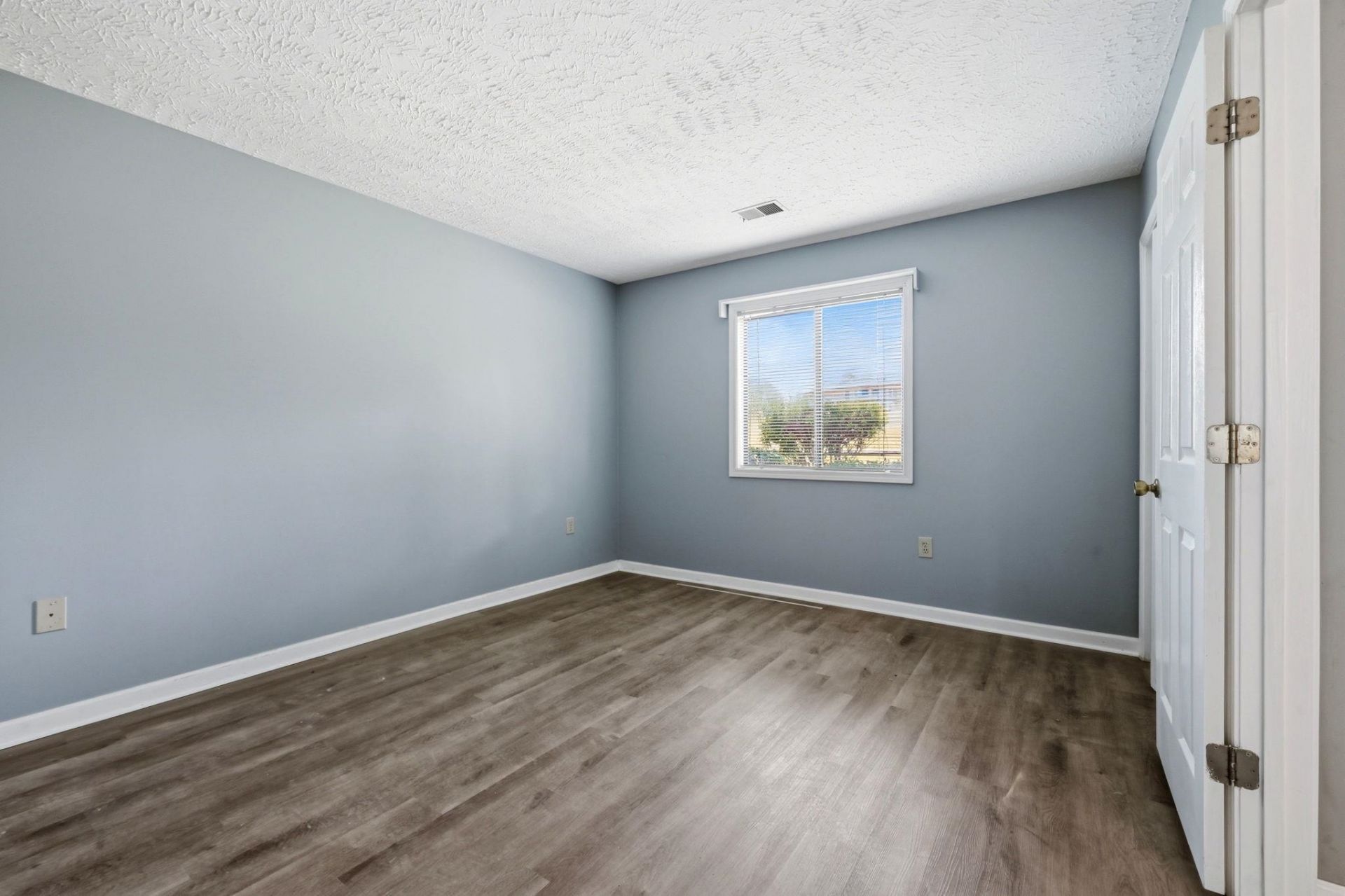 4101 Pinehurst Circle Photo 30