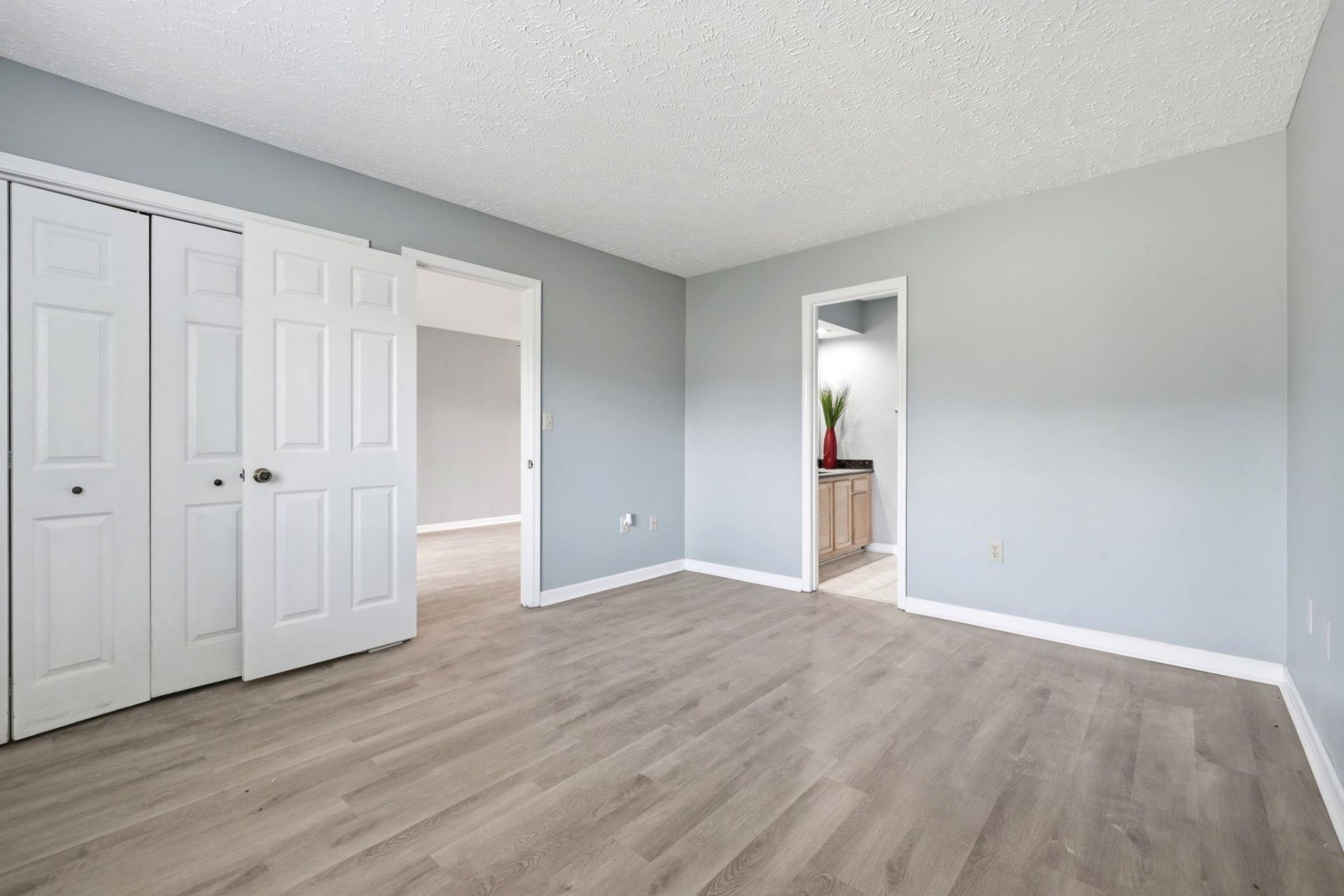 4101 Pinehurst Circle Photo 31