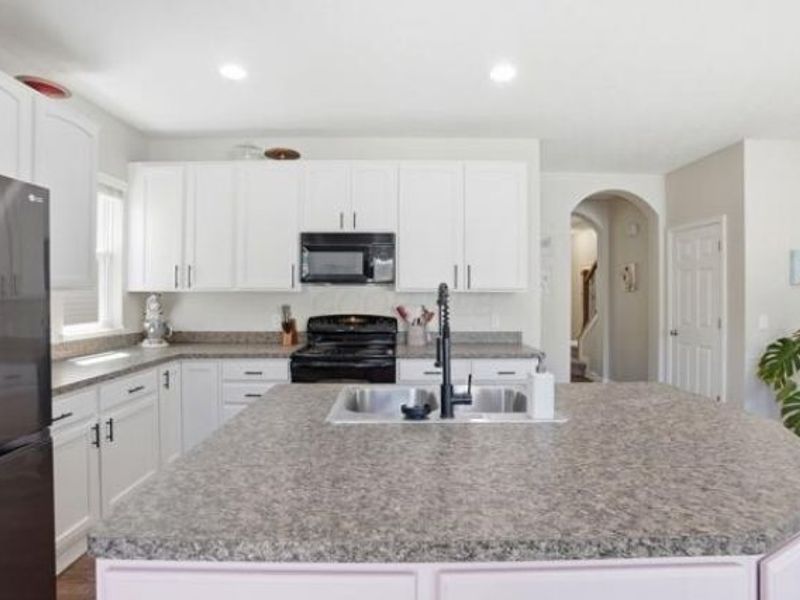 4684 Grand Strand Drive, Grove City, OH 43123 Photo 5