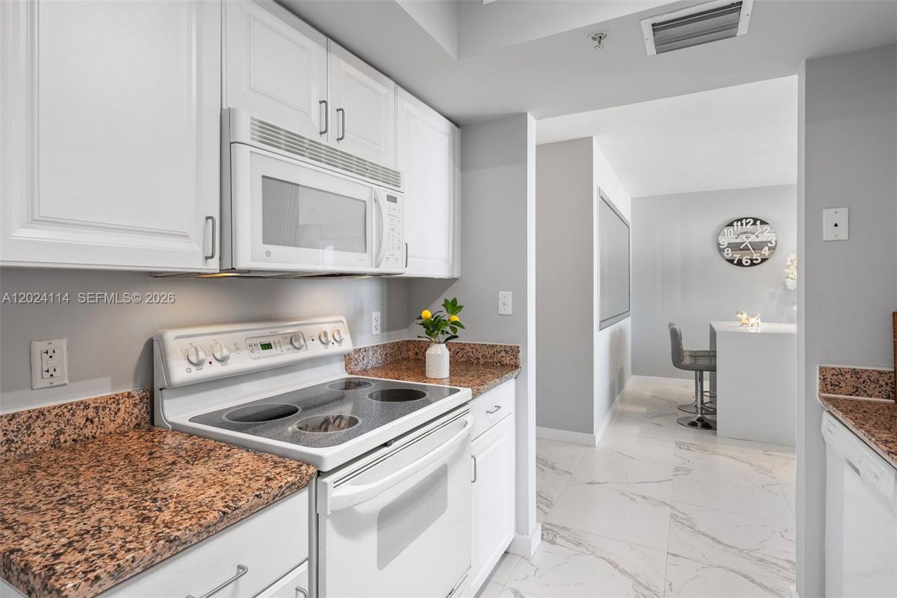 90 Alton Rd , Unit 1405, Miami Beach, FL 33139 Photo