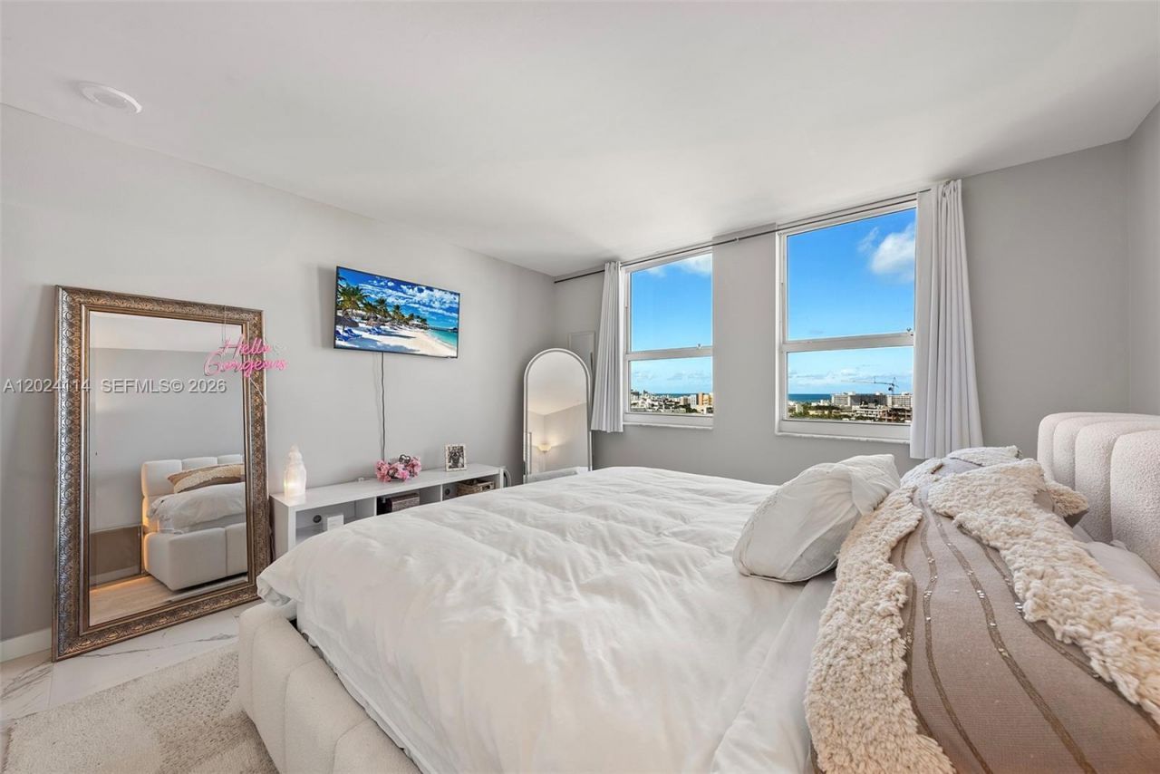 90 Alton Rd , Unit 1405, Miami Beach, FL 33139 Photo