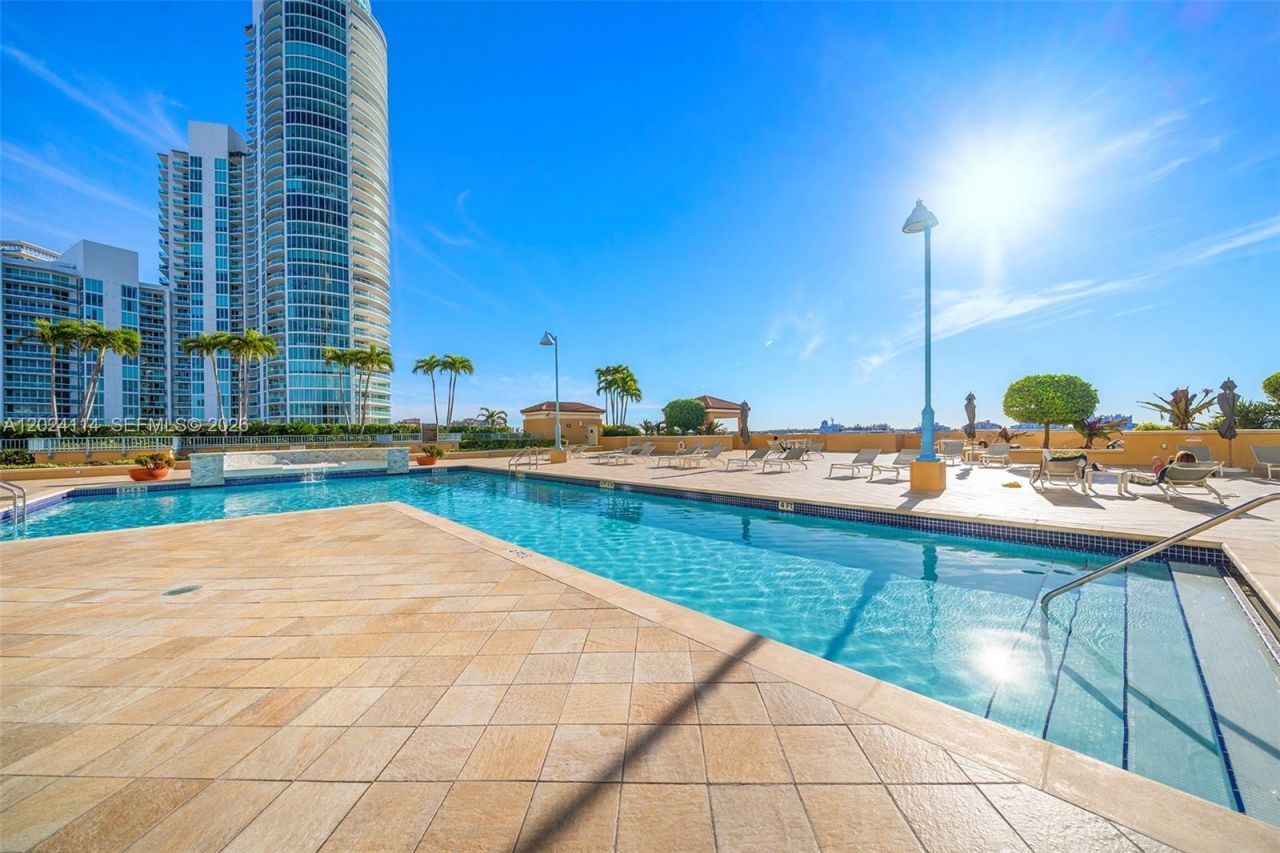 90 Alton Rd , Unit 1405, Miami Beach, FL 33139 Photo