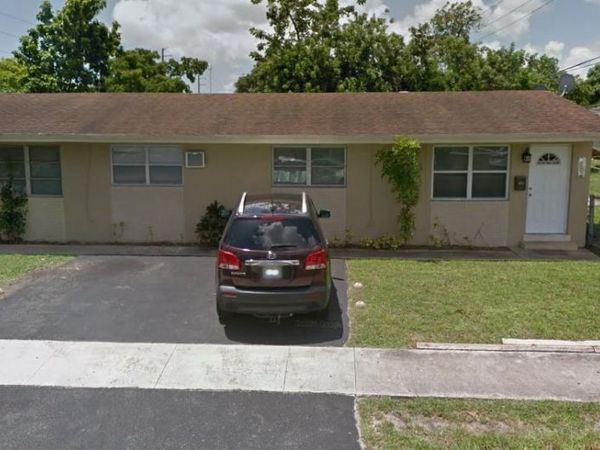 Unit west, Hollywood, FL 33021