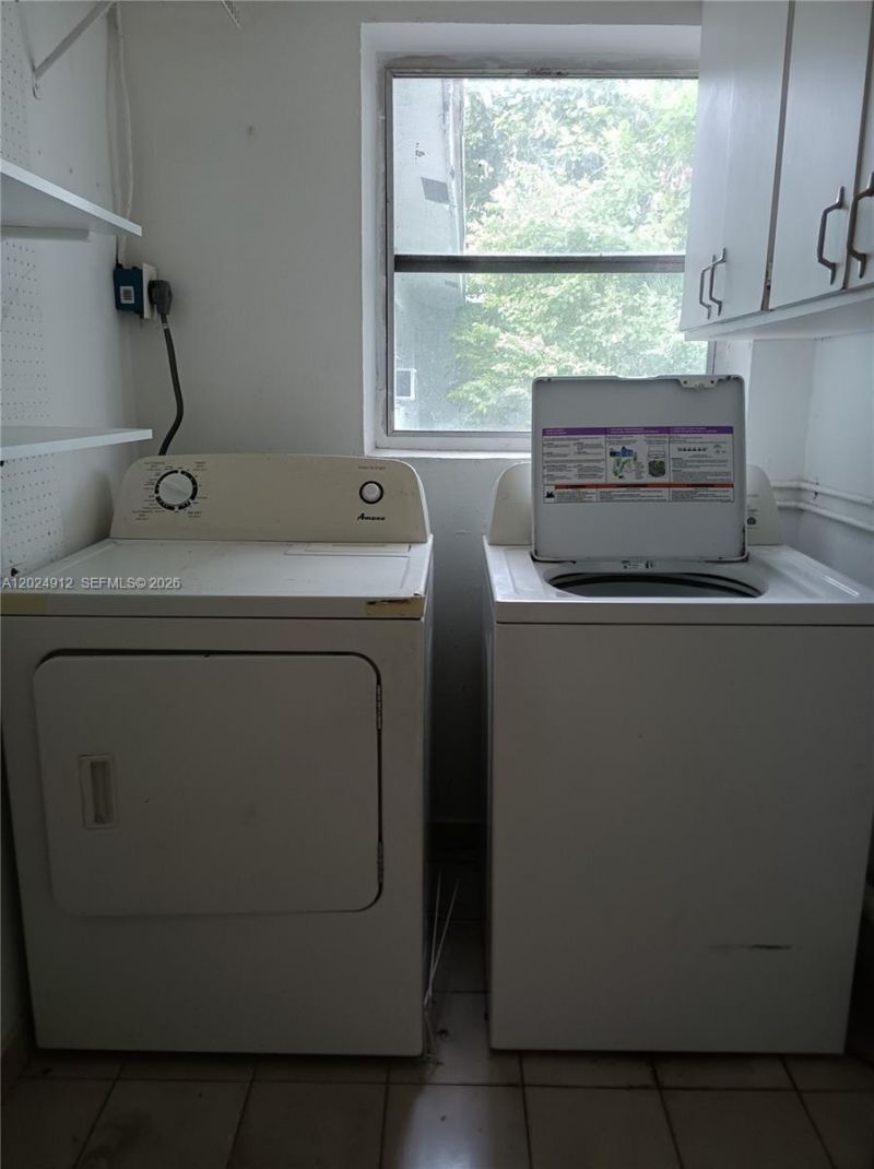 Please Call For Address, Unit west, Hollywood, FL 33021 Photo