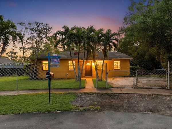 1664 SW 2nd Ct , Homestead, FL 33030