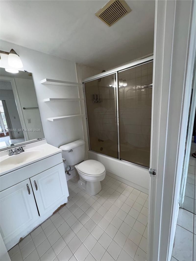 101 SW 132nd Way , Unit 404J, Pembroke Pines, FL 33027 Photo