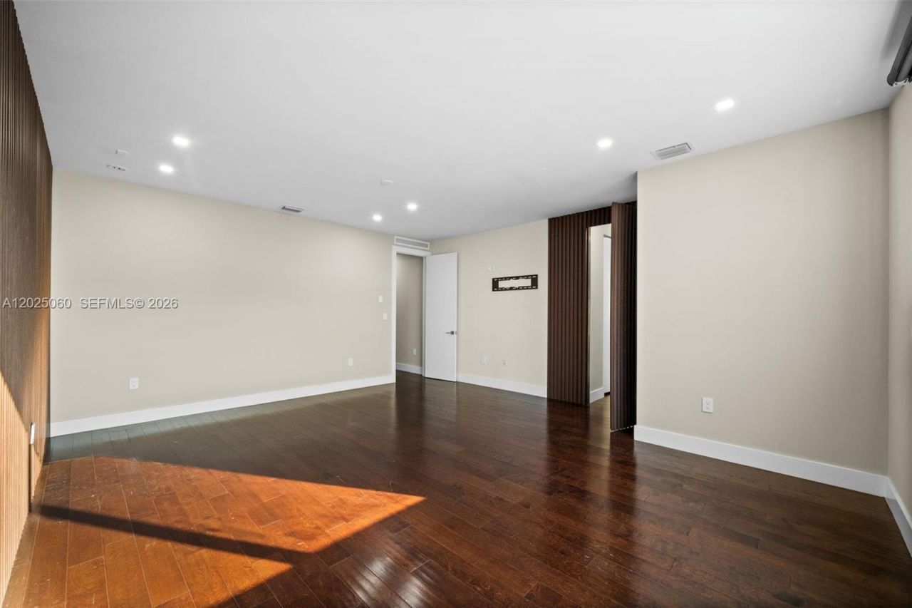 7534 NW 98th Ave , Doral, FL 33178 Photo