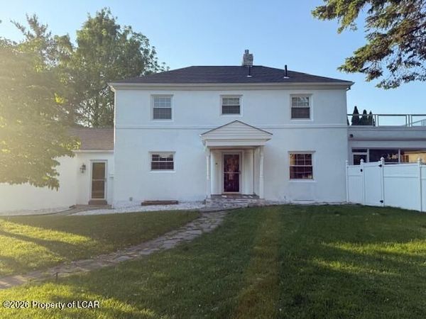 11 Riverside Drive, Wilkes-Barre, PA 18702