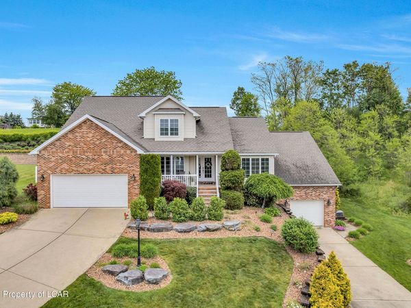 300 Constitution Avenue, Hanover Township, PA 18706