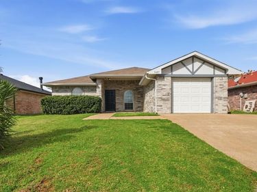 1607 Tampa Bay Drive, Dallas, TX 75217