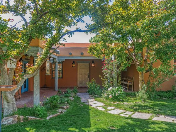 23 Media Luna , Santa Fe, NM 87508