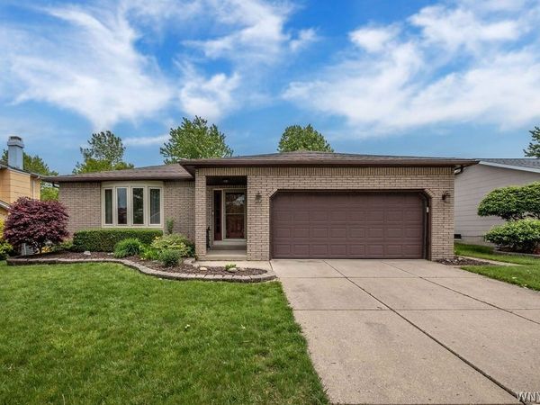 247 Shetland Drive , Buffalo, NY 14221