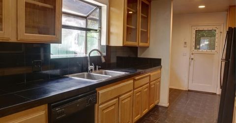 2124 Verano St, Sacramento, CA 95838 Photo