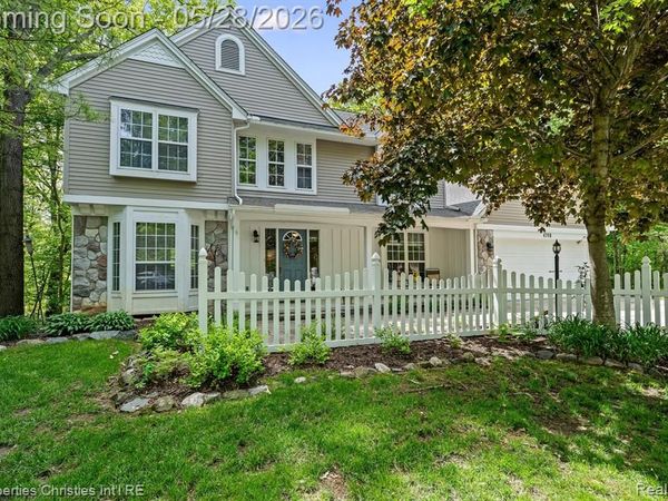 4709 Greenview Court, Commerce Twp, MI 48382