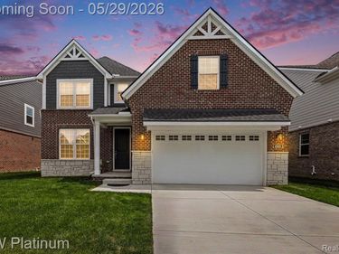 4918 Knollwood Drive, Troy, MI 48085