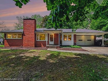 17283 Lathers Street, Livonia, MI 48152