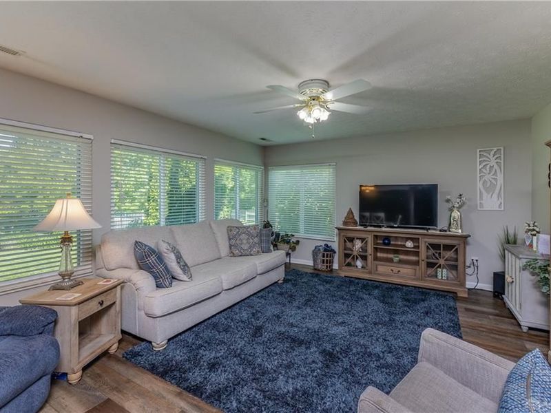 9827 Olde Park Drive, Bethel Township, OH 45371 Photo 12